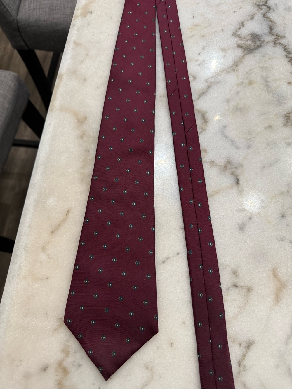 Christian Dior Men's Burgundy Silk Tie